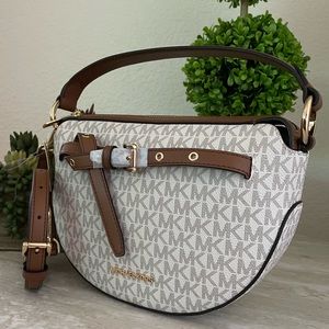 New , authentic Michael kors crossbody bag